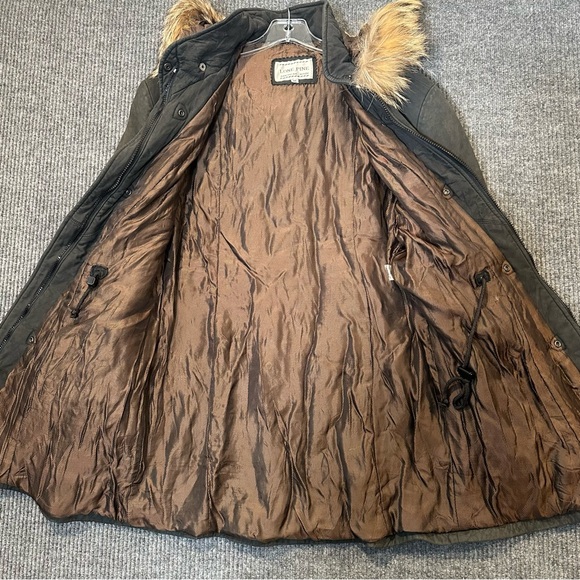 Lone Pine Leather Duffle Coat Women's M Coyote Fur Hood Toggle USA Made Vintage - Picture 5 of 13